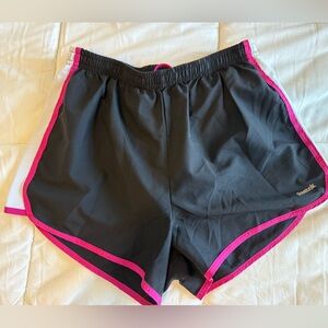 Reebok Women's Athletic Shorts - Medium